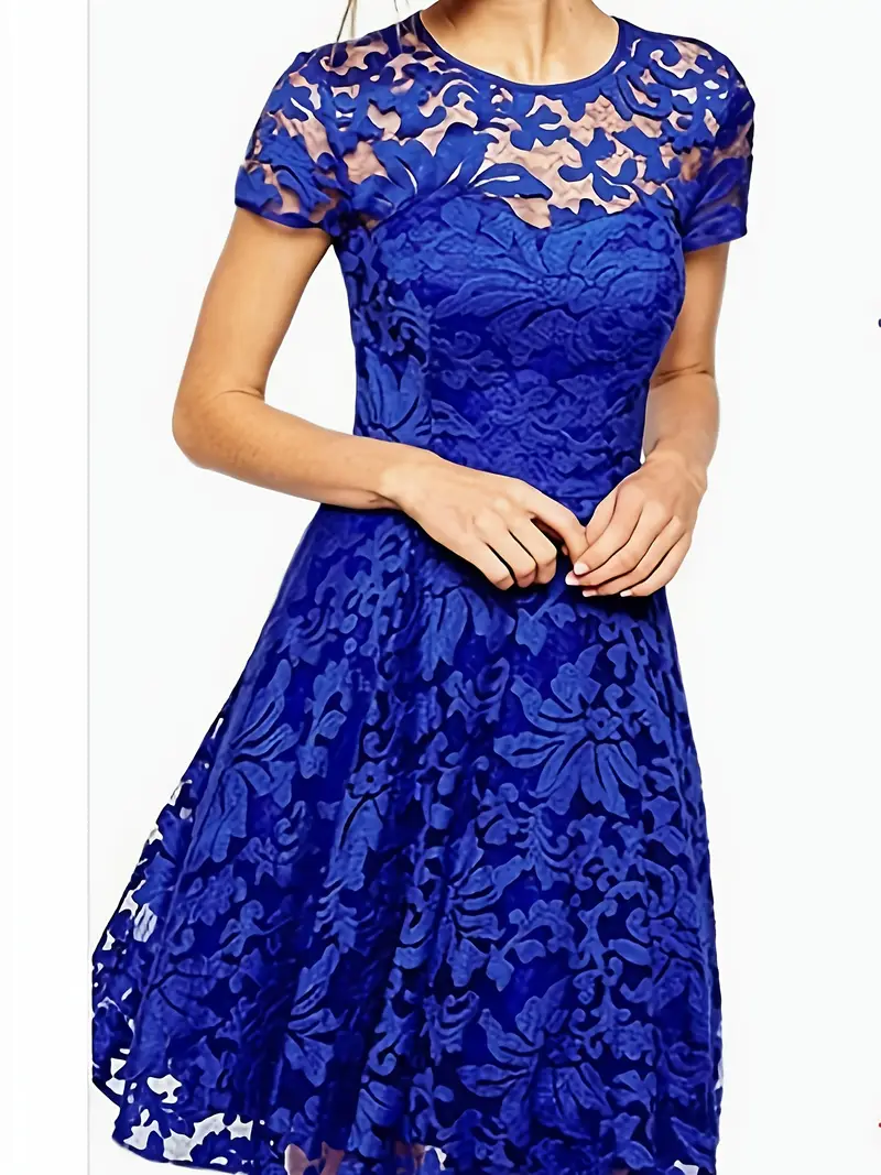 A-Line Dress for Women - Crew Neck, Short Sleeve, Knee-Length Summer Vacation Dress with Tulle Overlay and Floral Pattern, Floral Dress